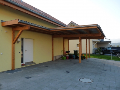 Carport_und_Eingangsueberdeckung_Mueller_Kappelen_P1010263_2.JPG